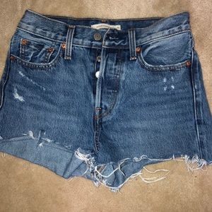 levi shorts
